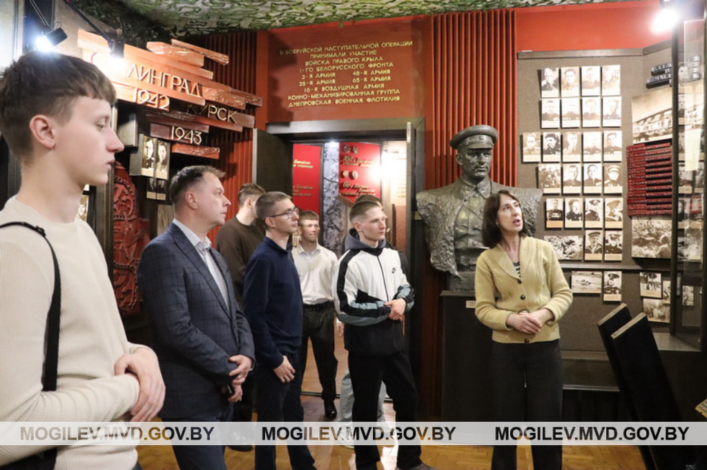 Накануне Дня Победы в Бобруйском краеведческом музее прошла встреча поколений