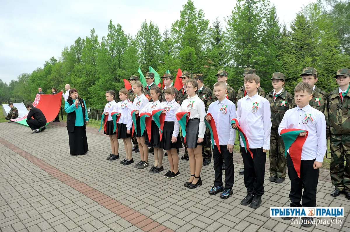 Торжественно и патриотично: Бобруйский район отметил День государственных флага, герба и гимна