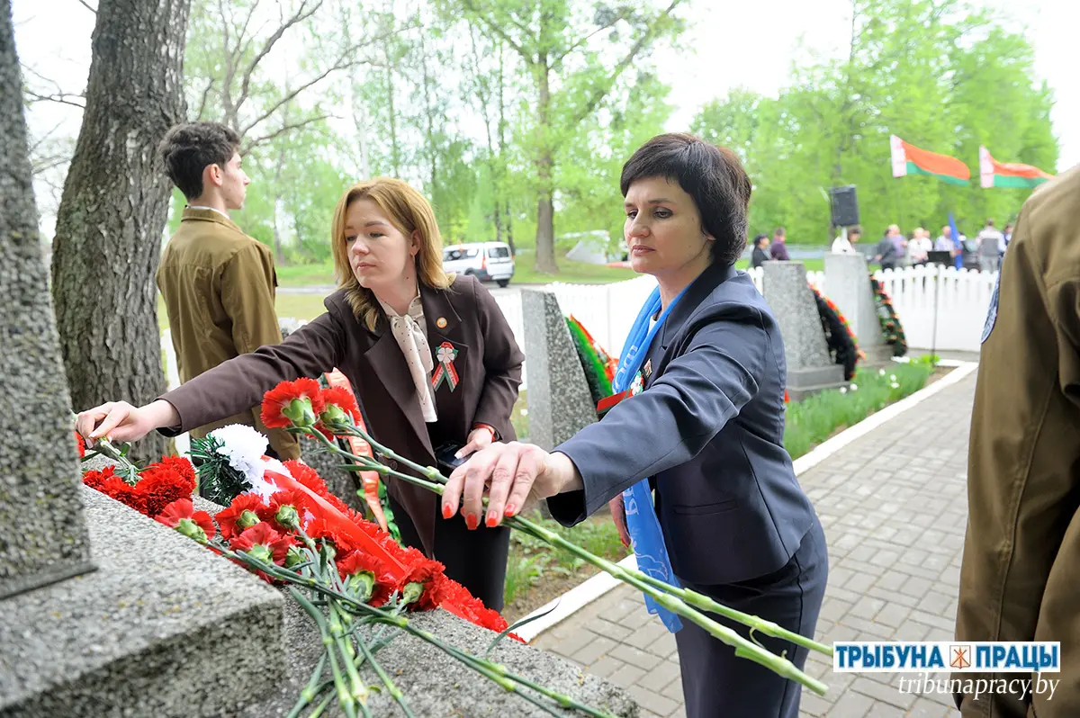 Торжественно и патриотично: Бобруйский район отметил День государственных флага, герба и гимна