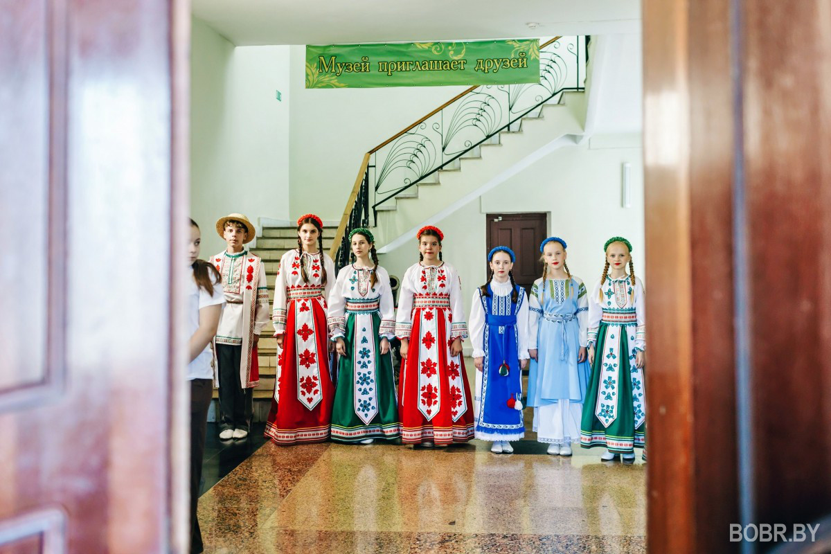 &laquo;Ночь музеев-2026&raquo; в Бобруйске собрала сотни гостей: музыка, ремесла и путешествие в прошлое