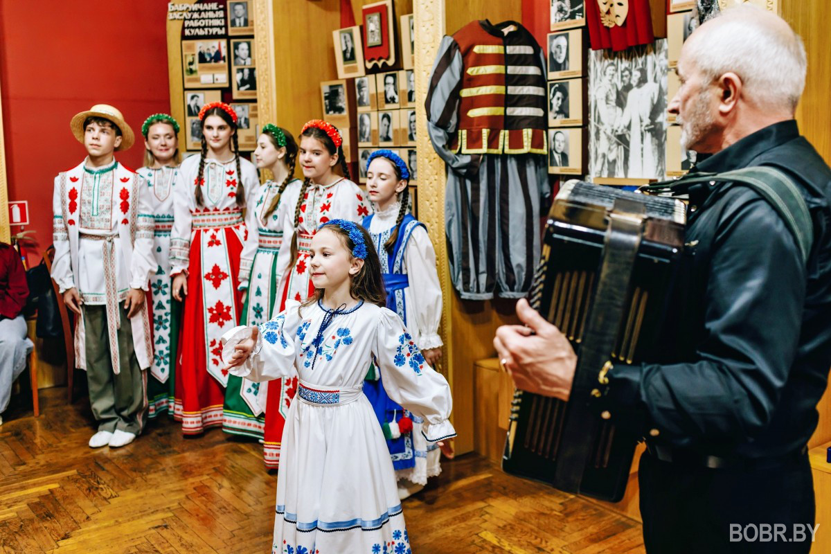 &laquo;Ночь музеев-2026&raquo; в Бобруйске собрала сотни гостей: музыка, ремесла и путешествие в прошлое