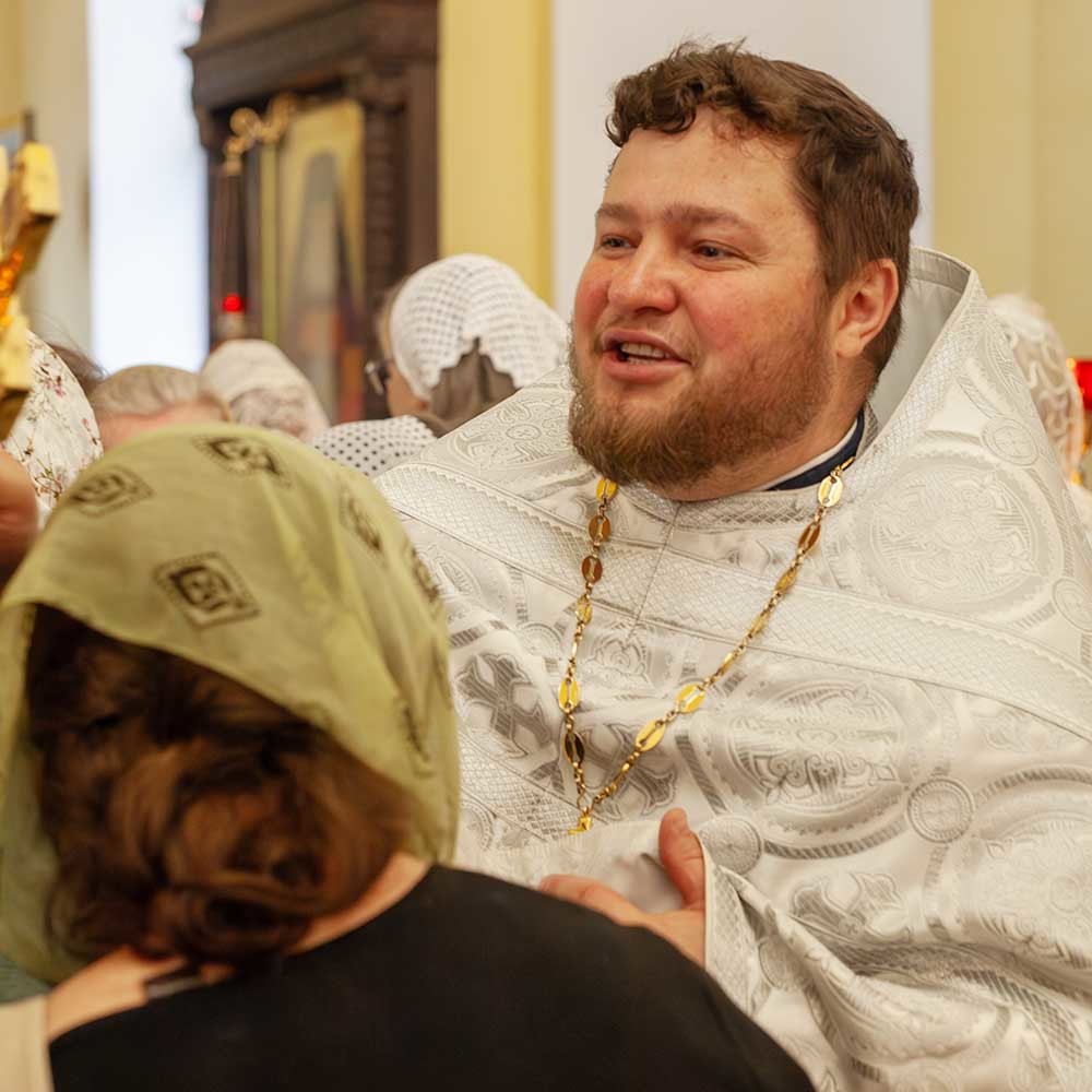 Епископ Бобруйский и Быховский Серафим возглавил престольное торжество в Никольском кафедральном соборе в день памяти святителя Николая Чудотворца