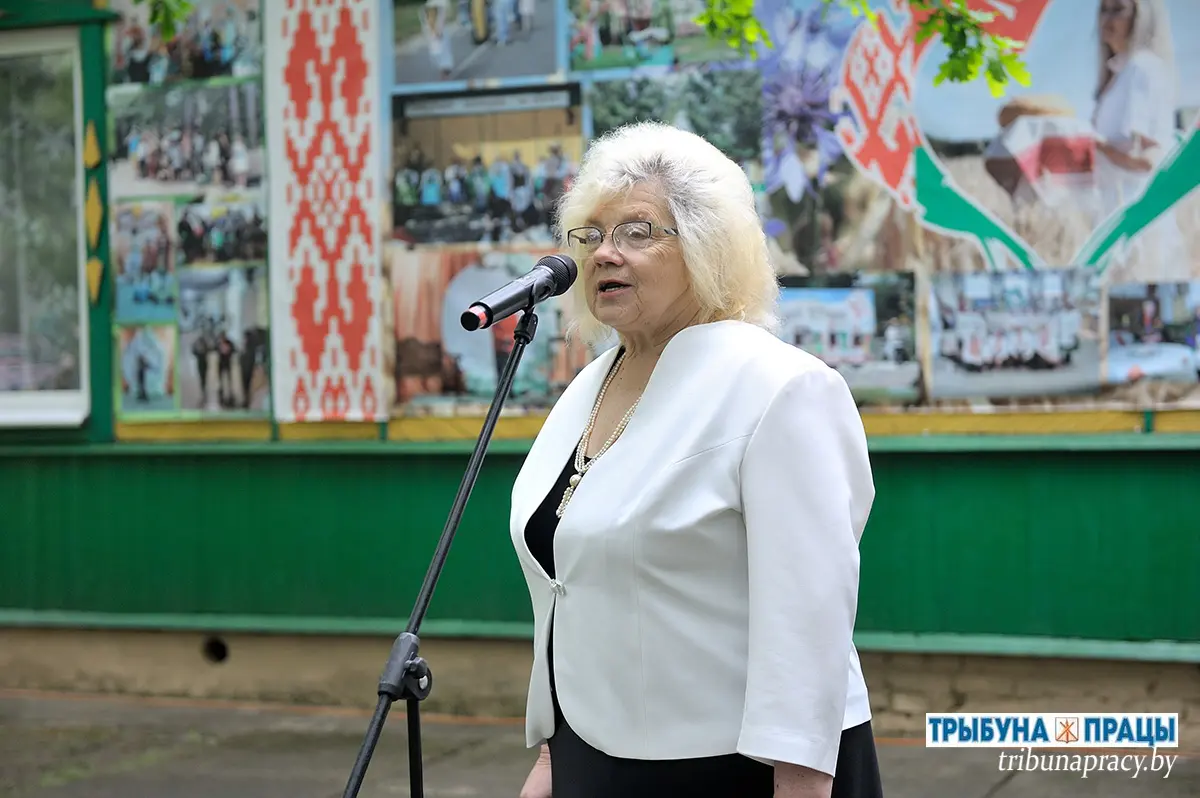 Троица, 466-летие Петровичей и юбилей «Спадарушкі»: в Бобруйском районе прошел особый праздник Троица, 466-летие Петровичей и юбилей «Спадарушкі»: в Бобруйском районе прошел особый праздник
