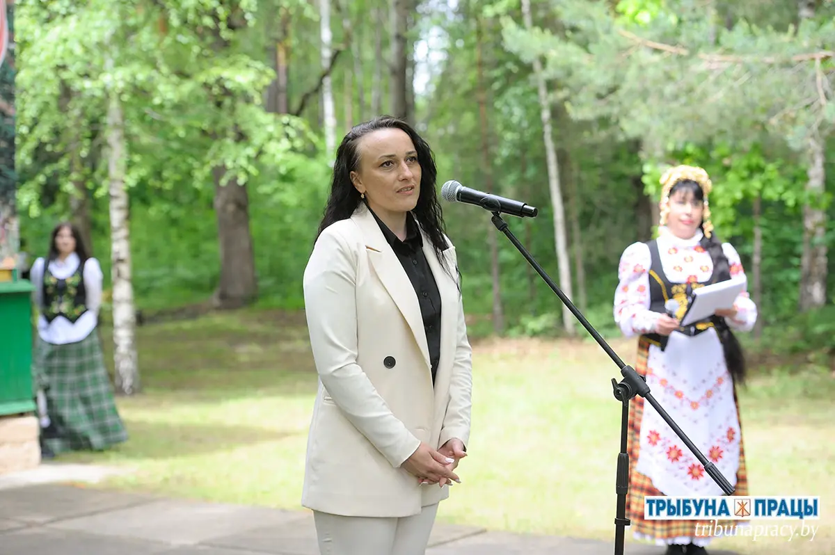 Троица, 466-летие Петровичей и юбилей «Спадарушкі»: в Бобруйском районе прошел особый праздник Троица, 466-летие Петровичей и юбилей «Спадарушкі»: в Бобруйском районе прошел особый праздник