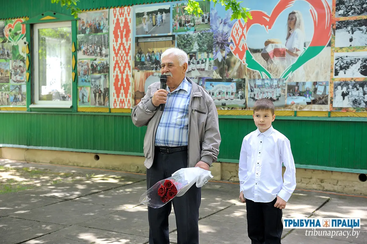 Троица, 466-летие Петровичей и юбилей «Спадарушкі»: в Бобруйском районе прошел особый праздник Троица, 466-летие Петровичей и юбилей «Спадарушкі»: в Бобруйском районе прошел особый праздник