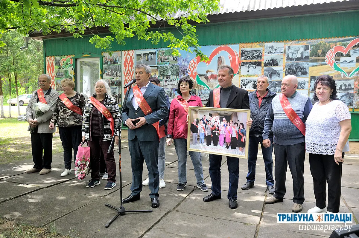 Троица, 466-летие Петровичей и юбилей «Спадарушкі»: в Бобруйском районе прошел особый праздник Троица, 466-летие Петровичей и юбилей «Спадарушкі»: в Бобруйском районе прошел особый праздник