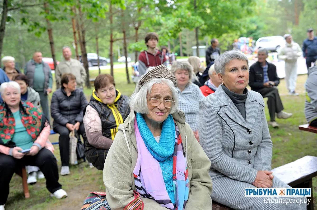Троица, 466-летие Петровичей и юбилей «Спадарушкі»: в Бобруйском районе прошел особый праздник Троица, 466-летие Петровичей и юбилей «Спадарушкі»: в Бобруйском районе прошел особый праздник
