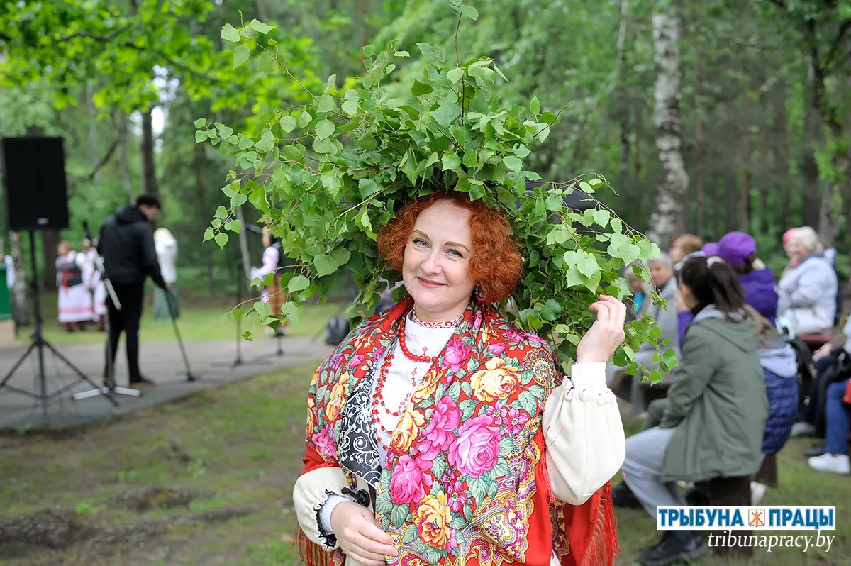 Троица, 466-летие Петровичей и юбилей «Спадарушкі»: в Бобруйском районе прошел особый праздник Троица, 466-летие Петровичей и юбилей «Спадарушкі»: в Бобруйском районе прошел особый праздник