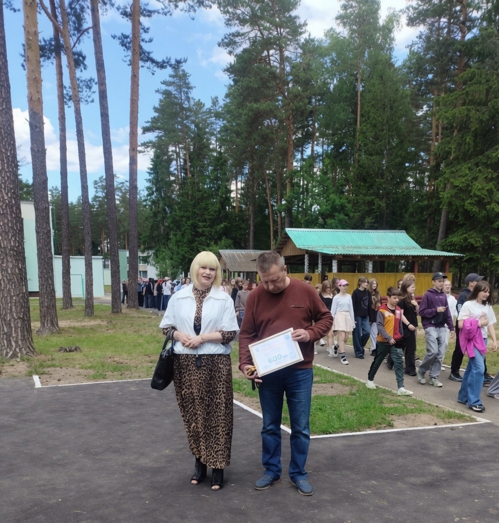 Профсоюз образования направил средства на укрепление лагерей Осиповичского и Бобруйского районов