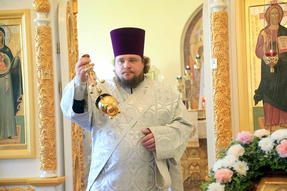 Епископ Бобруйский и Быховский Серафим возглавил престольное торжество в храме Святого Духа в Бобруйске в честь 125-летия со дня основания храма