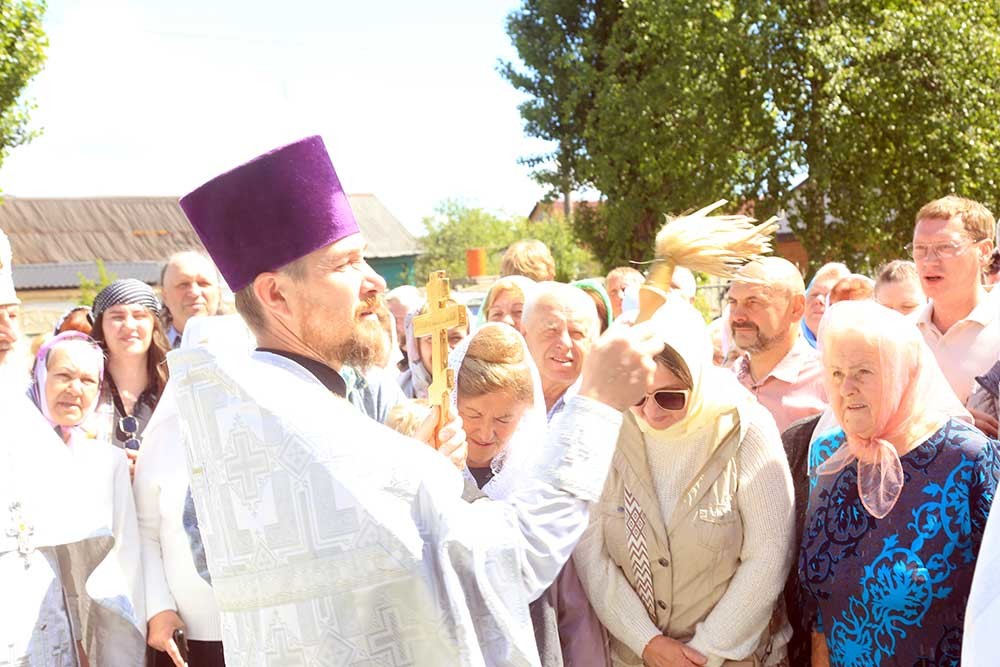 Епископ Бобруйский и Быховский Серафим возглавил престольное торжество в храме Святого Духа в Бобруйске в честь 125-летия со дня основания храма