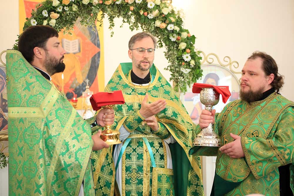 Епископ Бобруйский и Быховский Серафим совершил Божественную литургию в день памяти преподобной Евфросинии Полоцкой