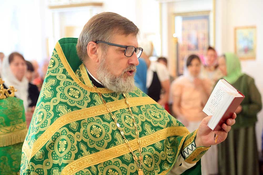 Епископ Бобруйский и Быховский Серафим совершил Божественную литургию в день памяти преподобной Евфросинии Полоцкой