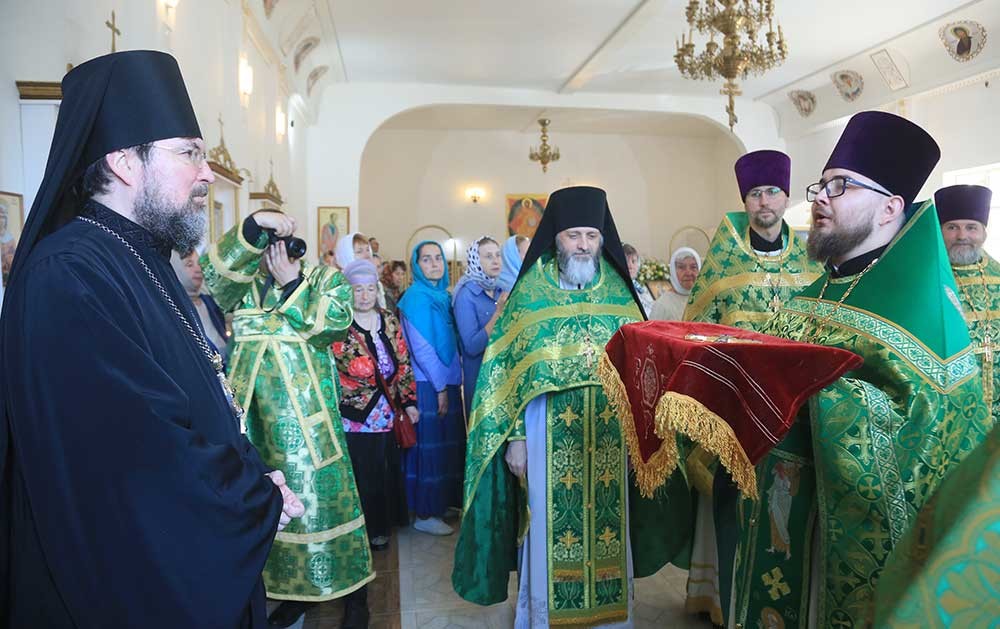 Епископ Бобруйский и Быховский Серафим совершил Божественную литургию в день памяти преподобной Евфросинии Полоцкой
