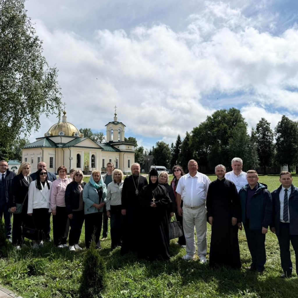 Епископ Лидский Порфирий посетил Женский монастырь Святых жен-мироносиц в Бобруйске