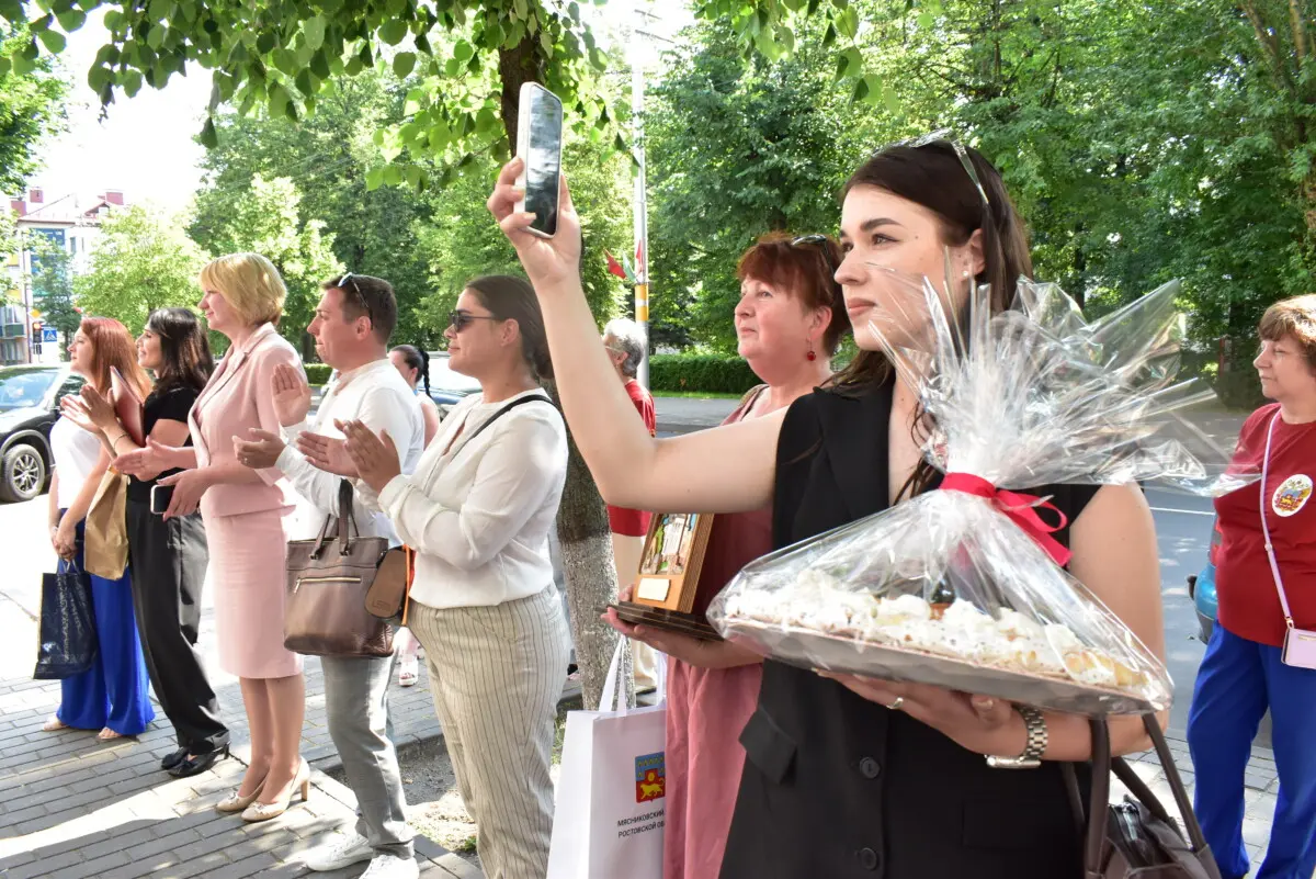 В Бобруйске прошла прощальная встреча с участниками &laquo;Венка дружбы&raquo; &mdash; армянским ансамблем &laquo;Ани&raquo; из Ростовской области