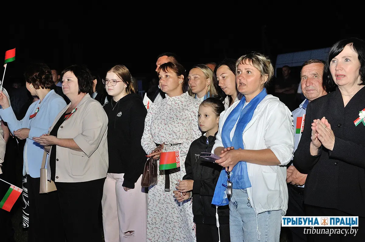 День Независимости на Бобруйщине: Память и Единство на Кургане Славы День Независимости на Бобруйщине: Память и Единство на Кургане Славы