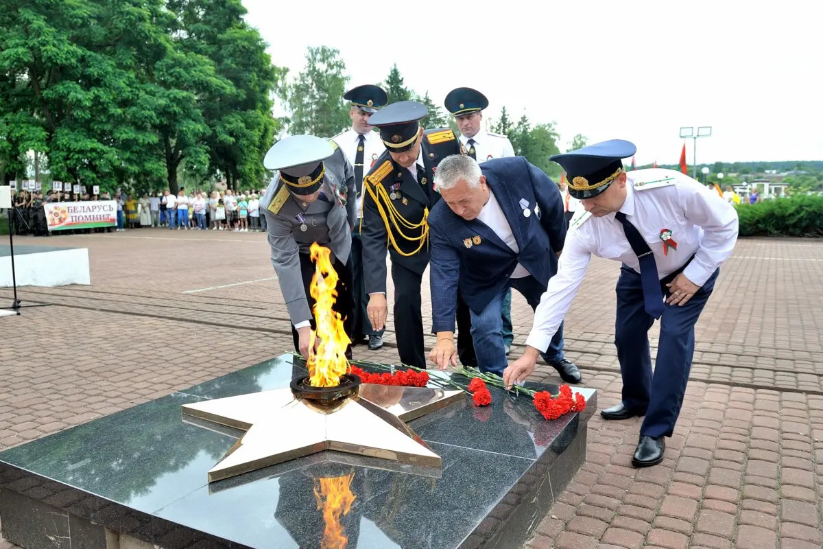 День Независимости на Бобруйщине: Память и Единство на Кургане Славы День Независимости на Бобруйщине: Память и Единство на Кургане Славы