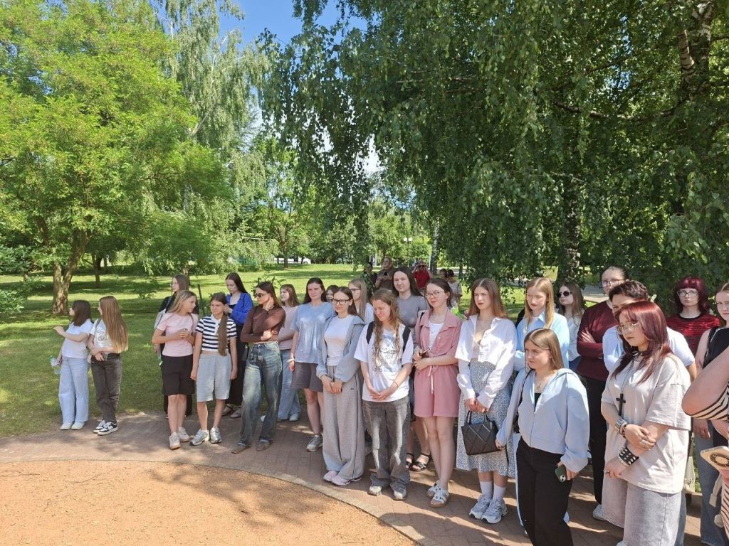 Бобруйские студенты из аграрно-экономического колледжа побывали на экскурсии в Гродно