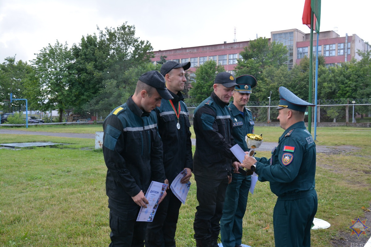 Команда Бобруйского ГРОЧС победила на областных соревнованиях &laquo;Сильнейший пожарный-спасатель&raquo;