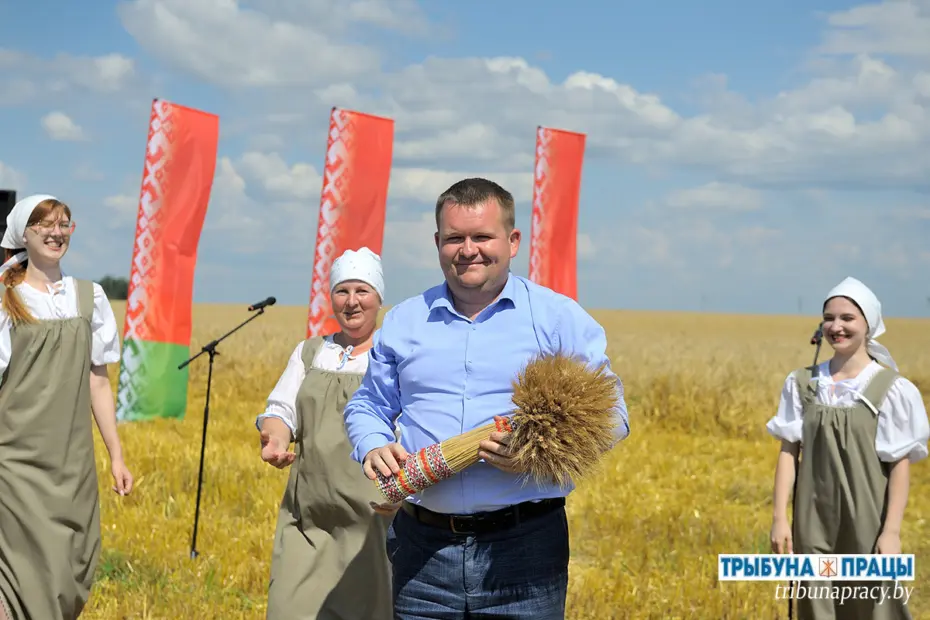 Больше, чем просто традиция! В Бобруйском районе прошел обряд &laquo;Зажинки&raquo;