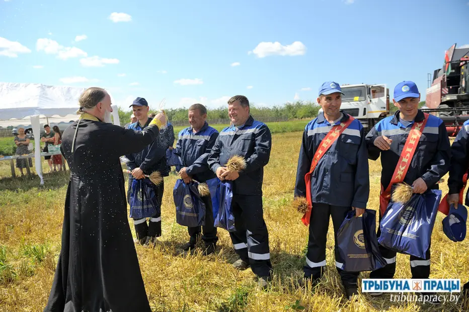 Больше, чем просто традиция! В Бобруйском районе прошел обряд &laquo;Зажинки&raquo;