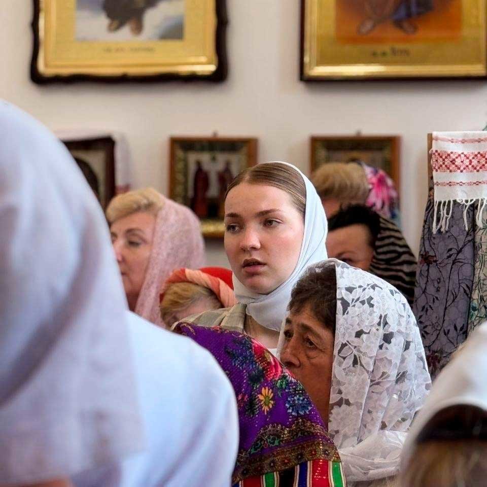 Епископ Бобруйский и Быховский Серафим возглавил престольное торжество в храме Петра и Павла агрогородка Лапичи