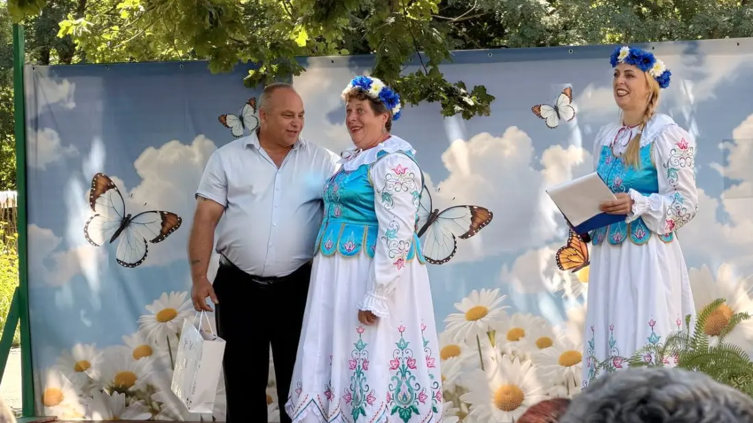 Концерт, подарки и угощения на Бобруйщине: деревня Осово отпраздновала свой 502-й день рождения Концерт, подарки и угощения на Бобруйщине: деревня Осово отпраздновала свой 502-й день рождения