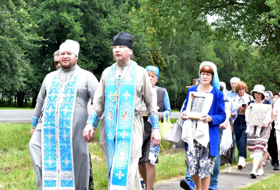 Как прошёл Крестный ход из Бобруйска в Горбацевичи в честь престольного праздника Как прошёл Крестный ход из Бобруйска в Горбацевичи в честь престольного праздника