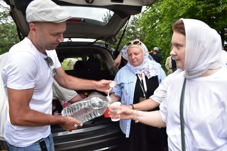 Как прошёл Крестный ход из Бобруйска в Горбацевичи в честь престольного праздника Как прошёл Крестный ход из Бобруйска в Горбацевичи в честь престольного праздника