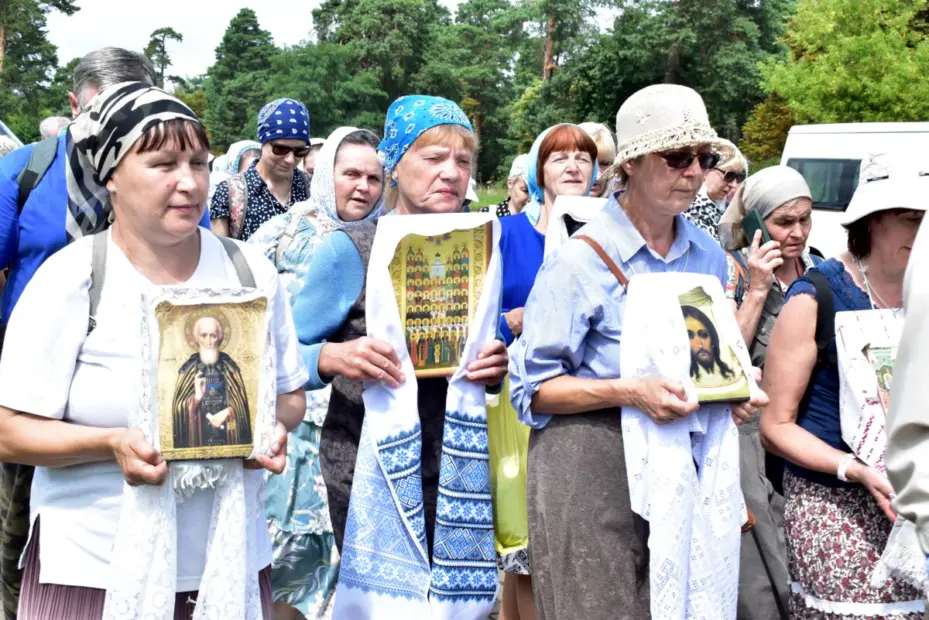 Как прошёл Крестный ход из Бобруйска в Горбацевичи в честь престольного праздника Как прошёл Крестный ход из Бобруйска в Горбацевичи в честь престольного праздника