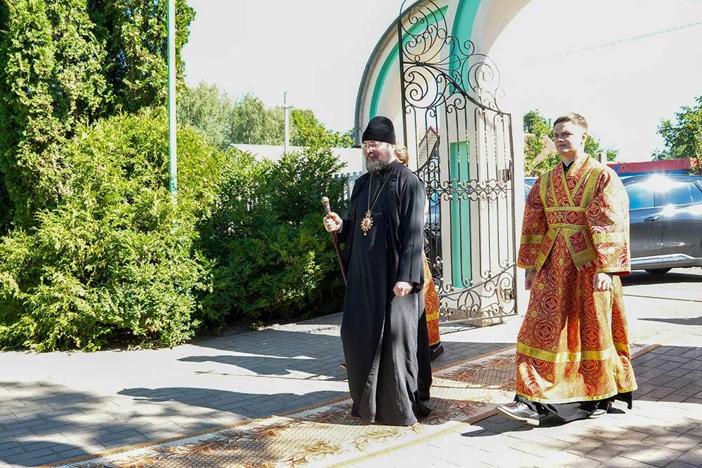 Епископ Бобруйский и Быховский Серафим возглавил престольное торжество в Елисаветинском храме Бобруйска