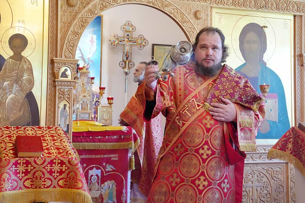Епископ Бобруйский и Быховский Серафим возглавил престольное торжество в Елисаветинском храме Бобруйска