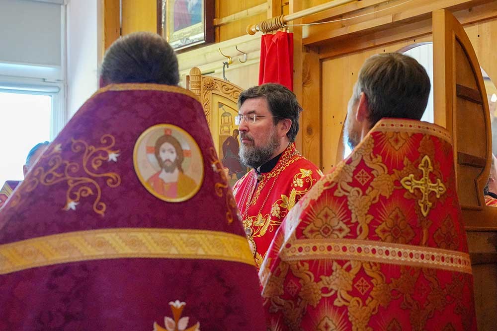 Епископ Бобруйский и Быховский Серафим возглавил престольное торжество в Елисаветинском храме Бобруйска
