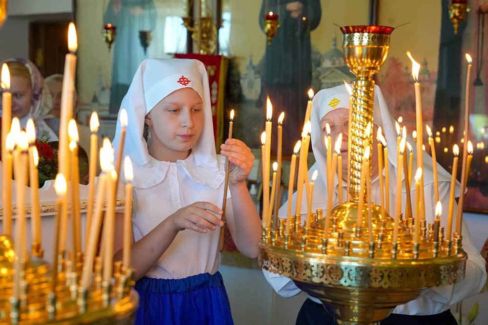 Епископ Бобруйский и Быховский Серафим возглавил престольное торжество в Елисаветинском храме Бобруйска