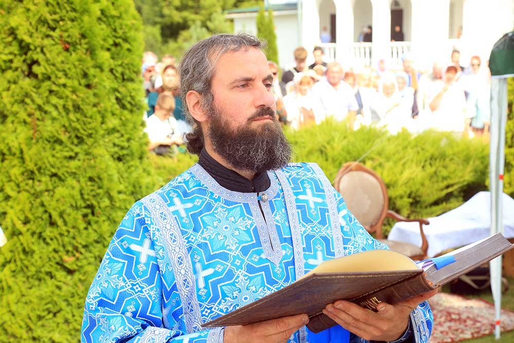 Епископ Бобруйский и Быховский Серафим сослужил на празднике в Барколабовском монастыре в честь иконы Божией Матери