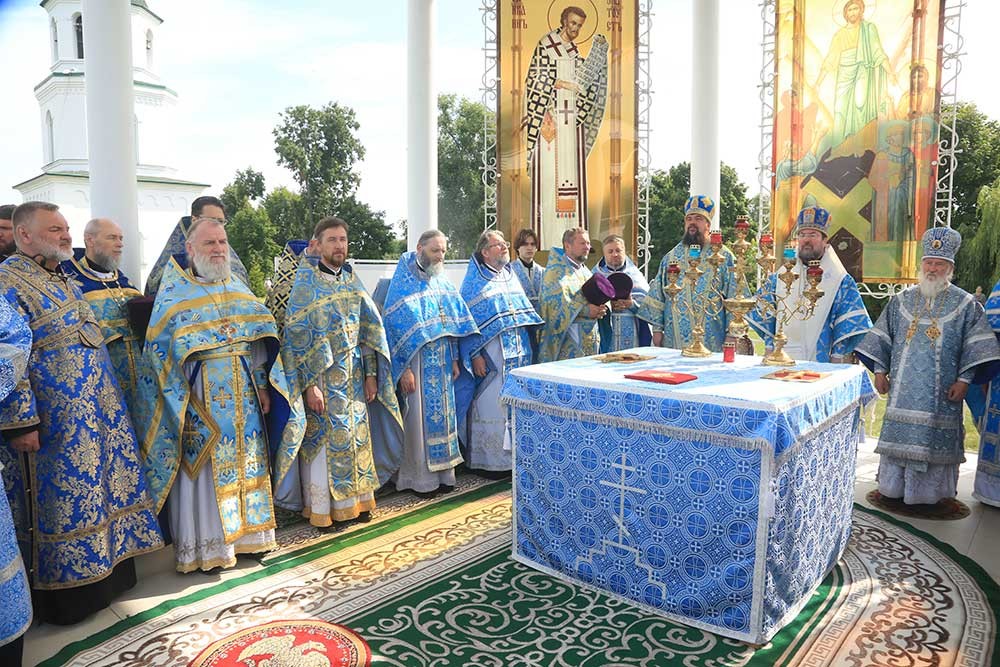 Епископ Бобруйский и Быховский Серафим сослужил на празднике в Барколабовском монастыре в честь иконы Божией Матери