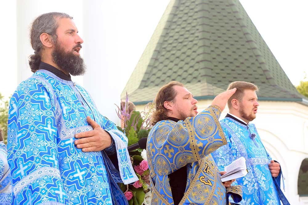 Епископ Бобруйский и Быховский Серафим сослужил на празднике в Барколабовском монастыре в честь иконы Божией Матери