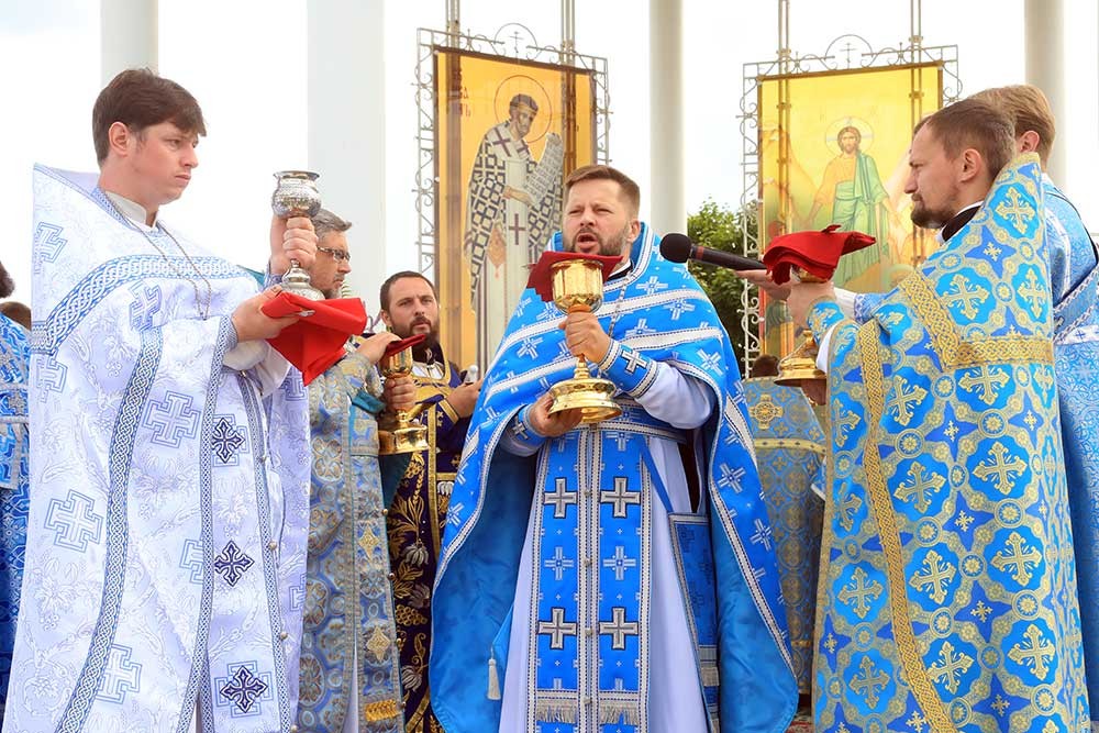 Епископ Бобруйский и Быховский Серафим сослужил на празднике в Барколабовском монастыре в честь иконы Божией Матери