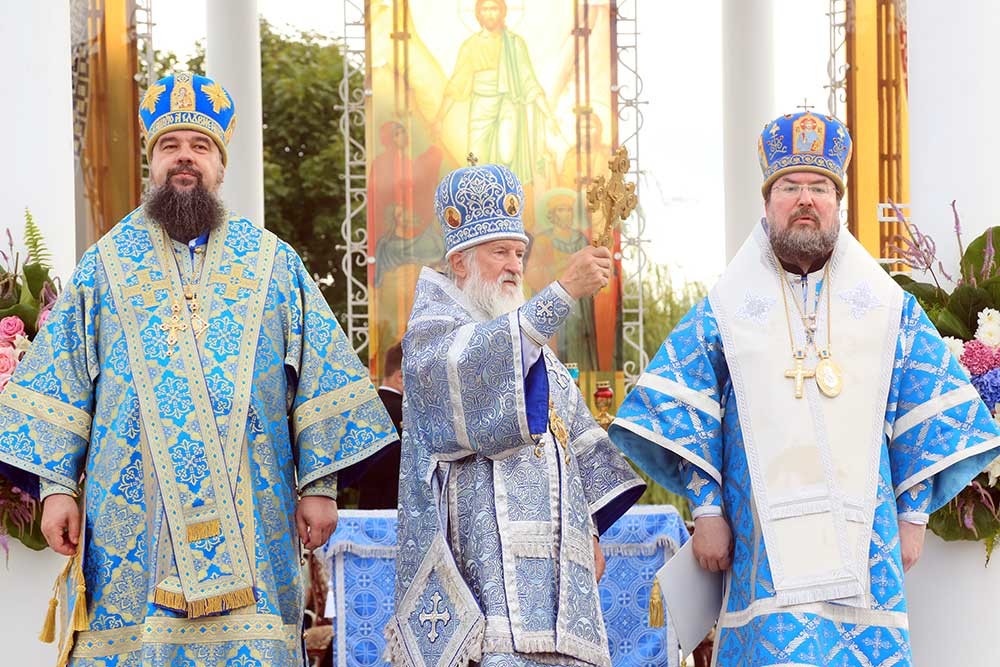 Епископ Бобруйский и Быховский Серафим сослужил на празднике в Барколабовском монастыре в честь иконы Божией Матери