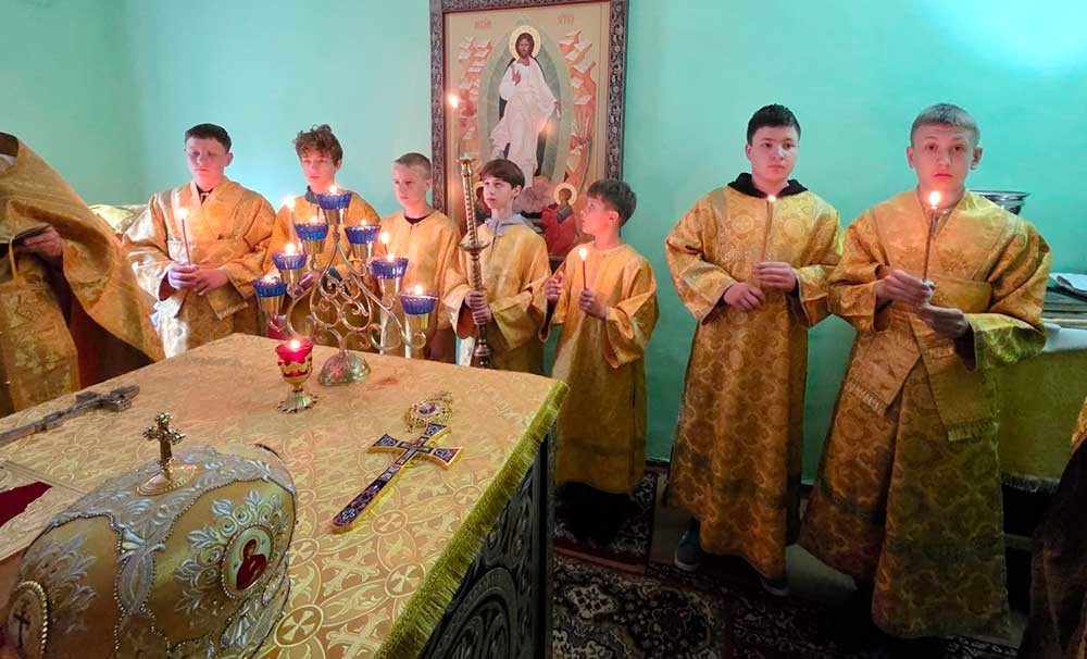 Епископ Бобруйский и Быховский Серафим возглавил Божественную литургию в храме Собора Белорусских Святых в день памяти равноапостольного великого князя Владимира