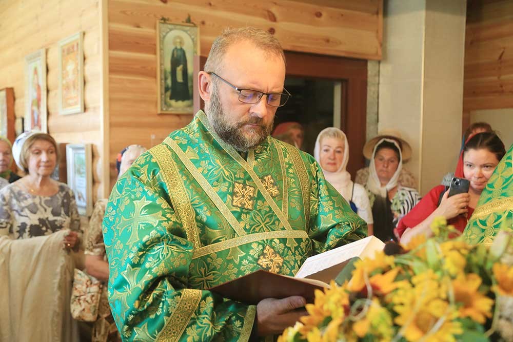 Епископ Бобруйский и Быховский Серафим возглавил престольное торжество в одноимённом храме деревни Осово в день памяти преподобного Серафима Саровского