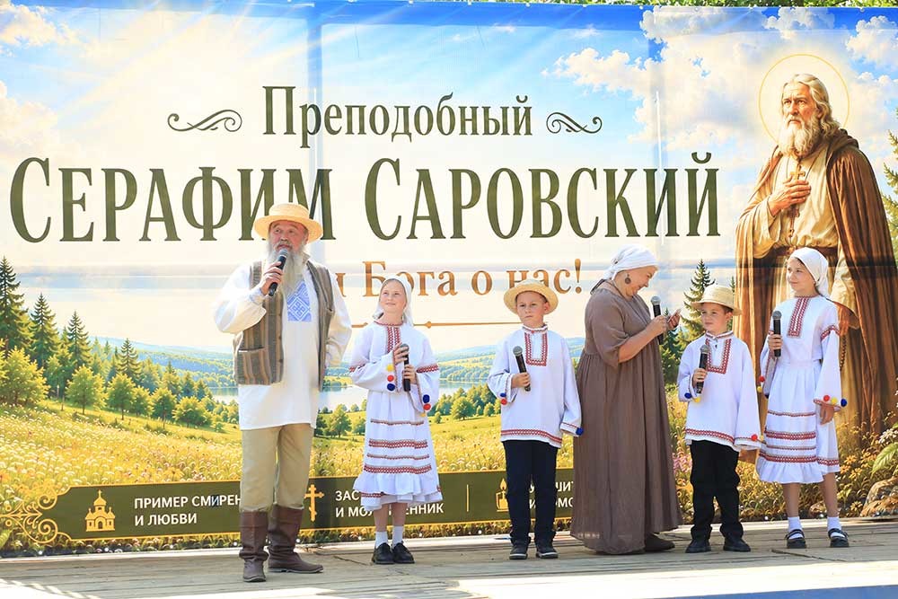 Епископ Бобруйский и Быховский Серафим возглавил престольное торжество в одноимённом храме деревни Осово в день памяти преподобного Серафима Саровского