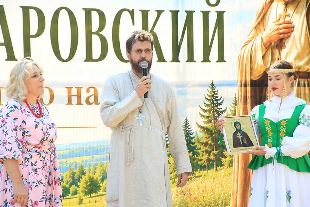 Епископ Бобруйский и Быховский Серафим возглавил престольное торжество в одноимённом храме деревни Осово в день памяти преподобного Серафима Саровского