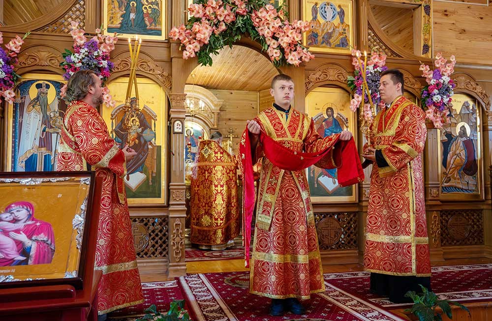 Епископ Бобруйский и Быховский Серафим возглавил престольное торжество в одноимённом храме города Бобруйска в день памяти пророка Илии