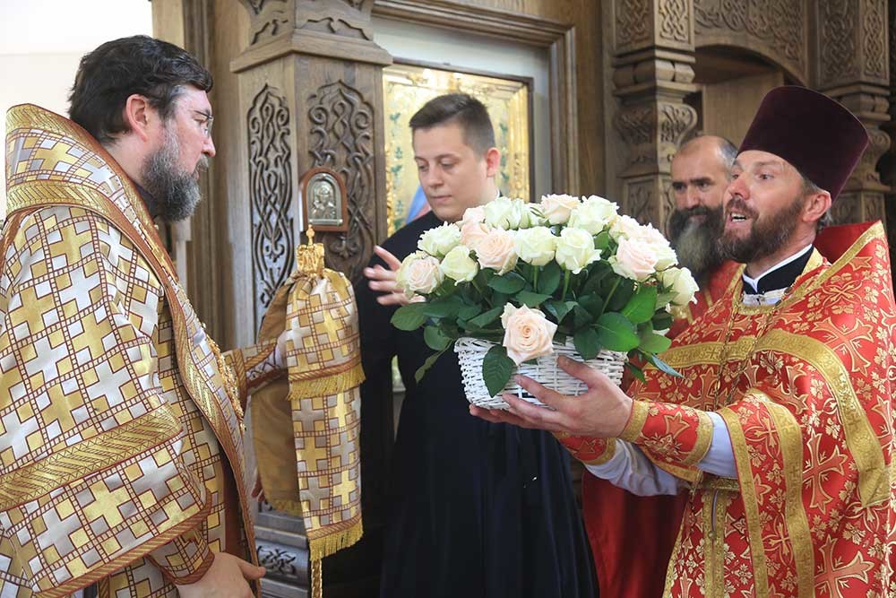 Епископ Бобруйский и Быховский Серафим возглавил престольный праздник в храме деревни Сычково в день памяти мучеников благоверных князей Бориса и Глеба