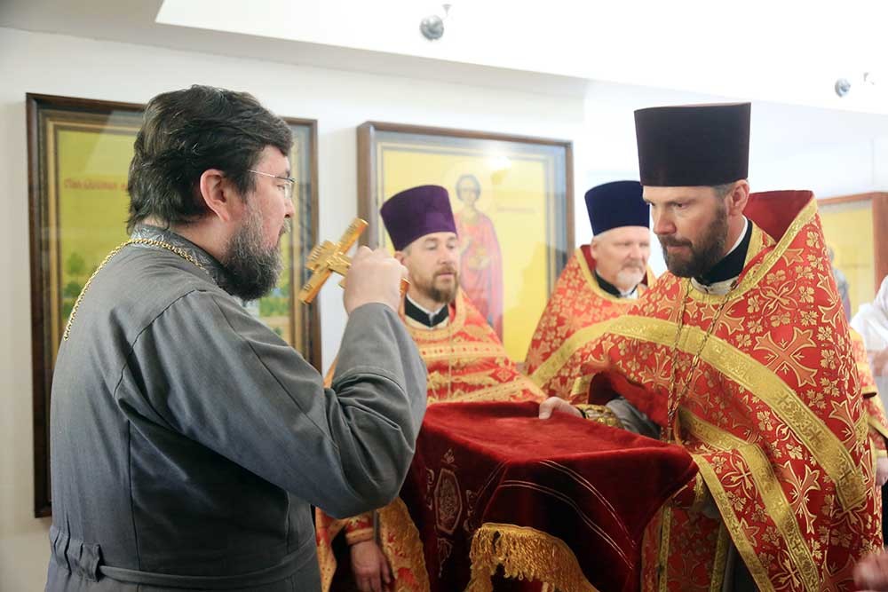 Епископ Бобруйский и Быховский Серафим возглавил престольный праздник в храме деревни Сычково в день памяти мучеников благоверных князей Бориса и Глеба