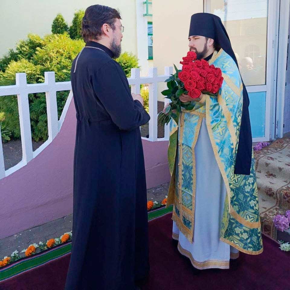 Епископ Бобруйский и Быховский Серафим возглавил престольный праздник в Прощанской пустыни в день памяти Смоленской иконы &laquo;Одигитрия&raquo;