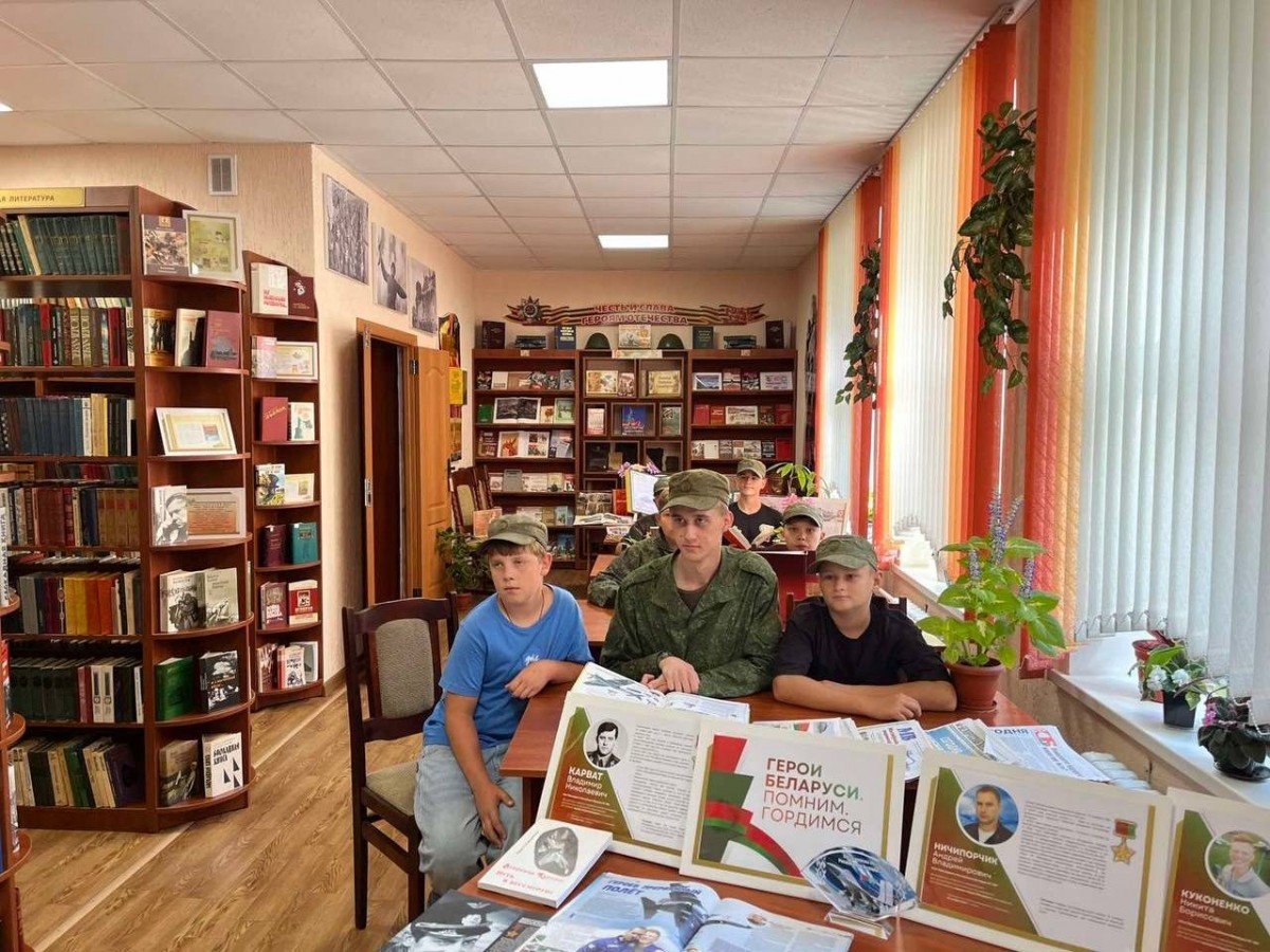 В Бобруйске на базе воинской части открылся военно-патриотический лагерь &laquo;Юный защитник&raquo;