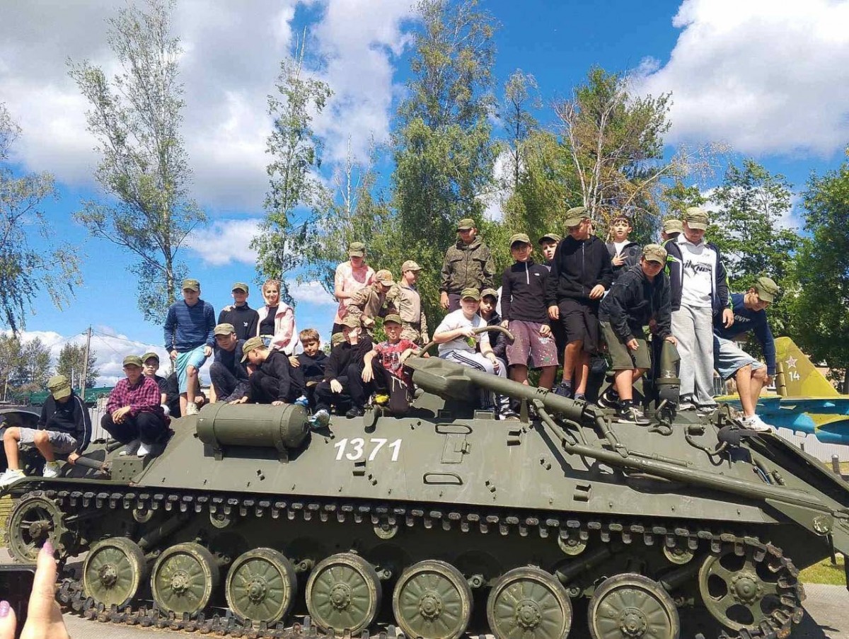 В Бобруйске на базе воинской части открылся военно-патриотический лагерь &laquo;Юный защитник&raquo;